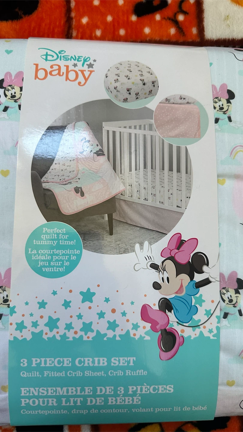 Disney Baby Minnie Mouse 3 Piece Crib Set - photo 4