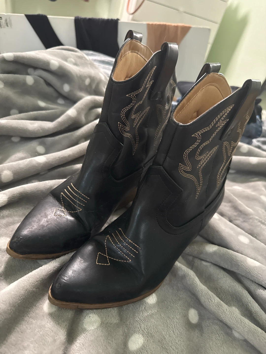 Black Cowboy Boots