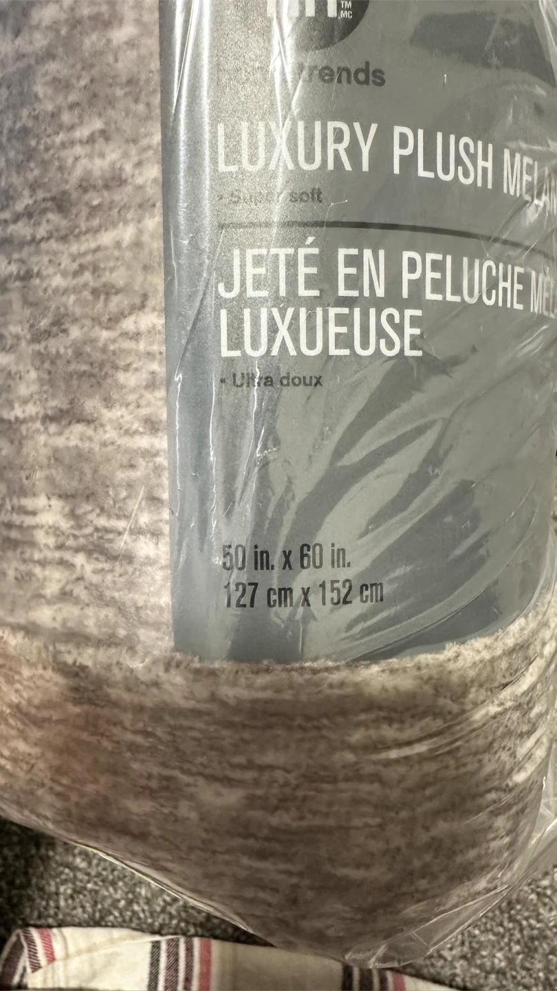Luxury Plush Throw - Grey & Brown - photo 2