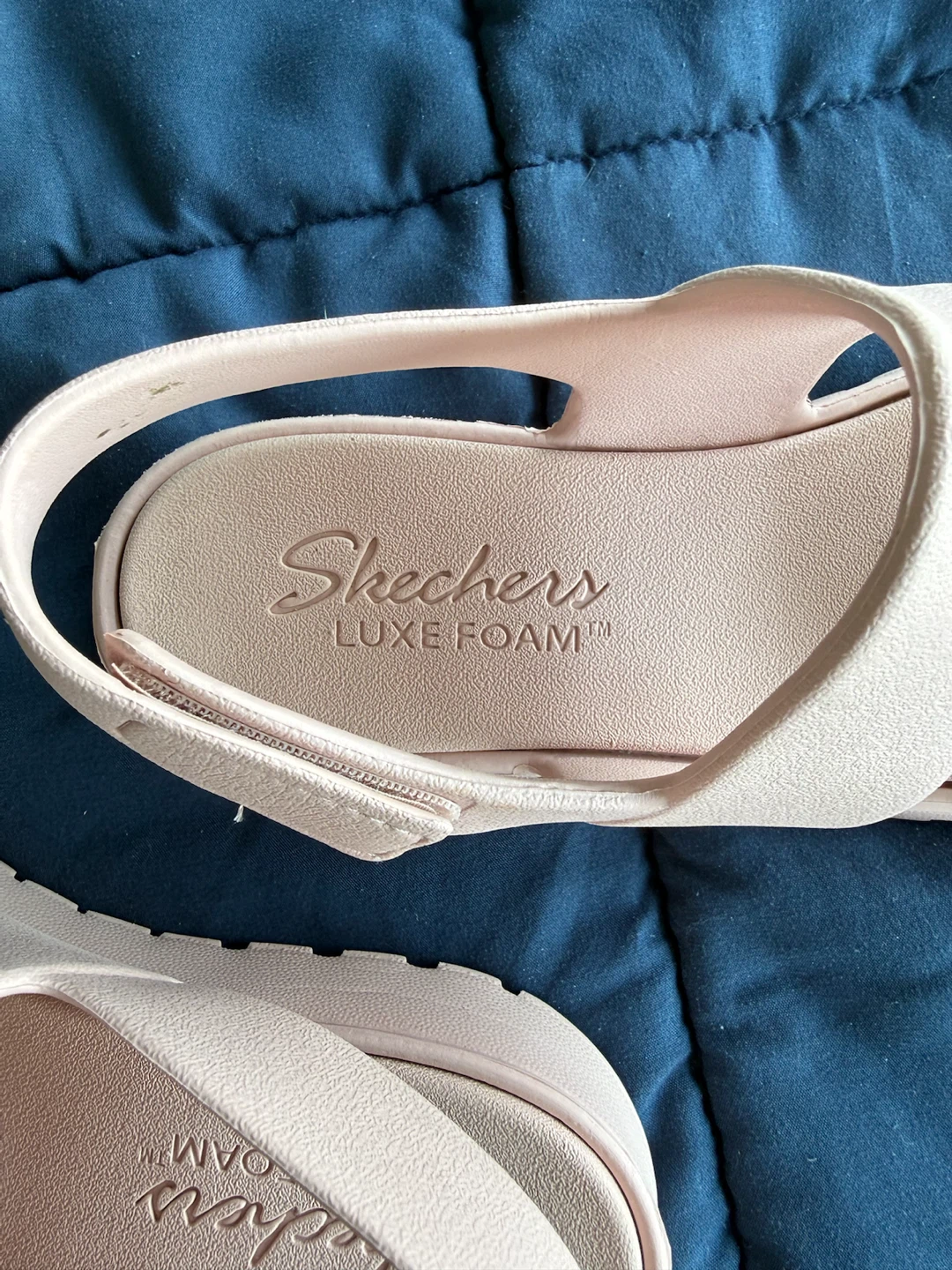 Skechers Luxe Foam Sandals - Pink - Size 10 - photo 3