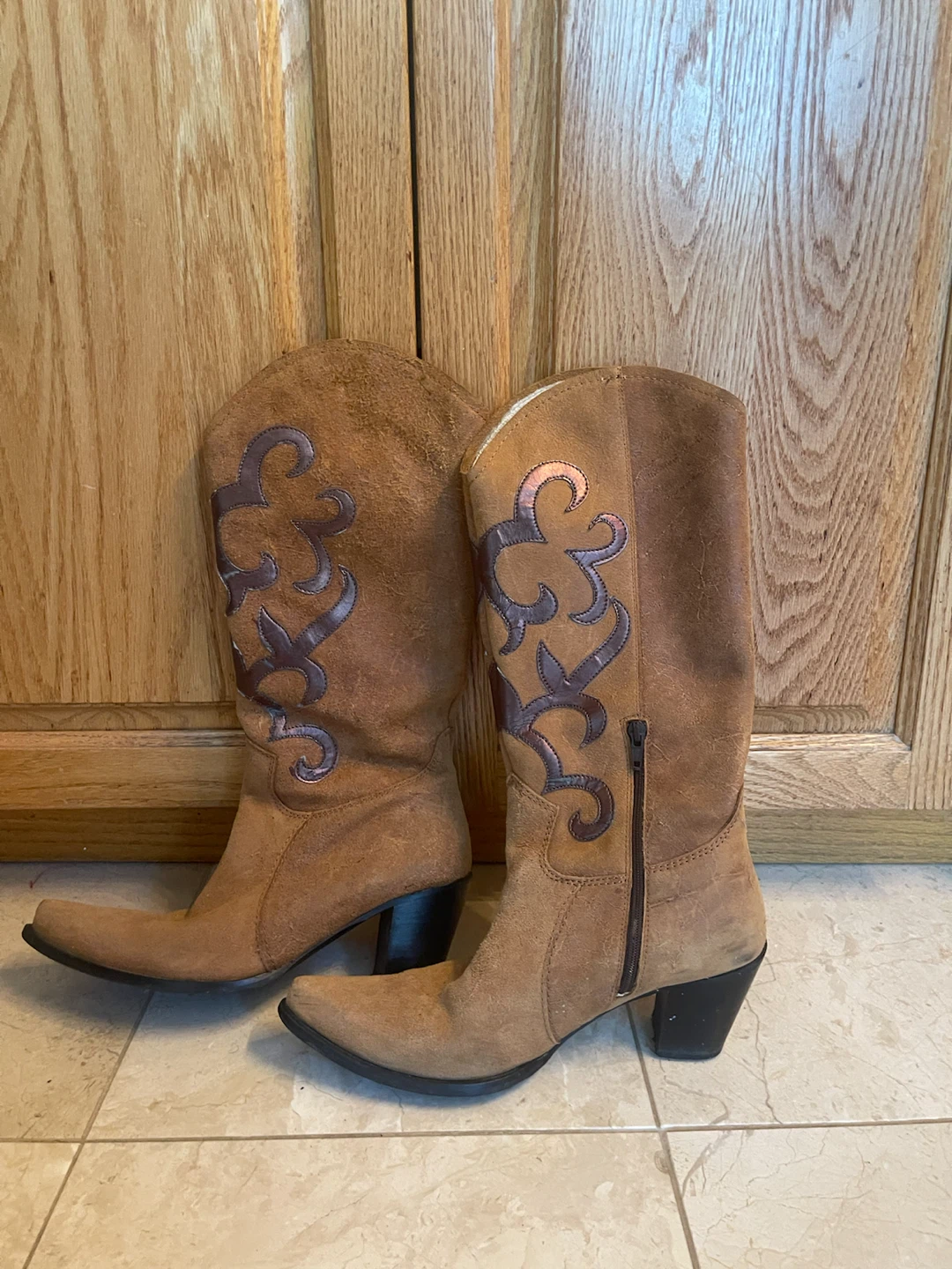 Brown Suede Cowboy Boots with Zipper - photo 2