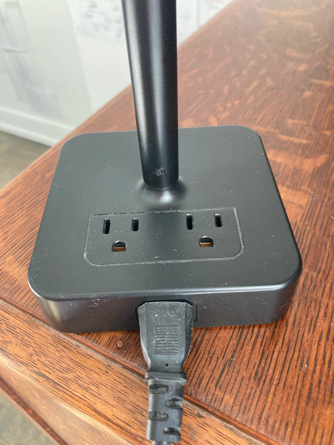 Alimentata Table Lamp with USB-C and Power Outlets - photo 4
