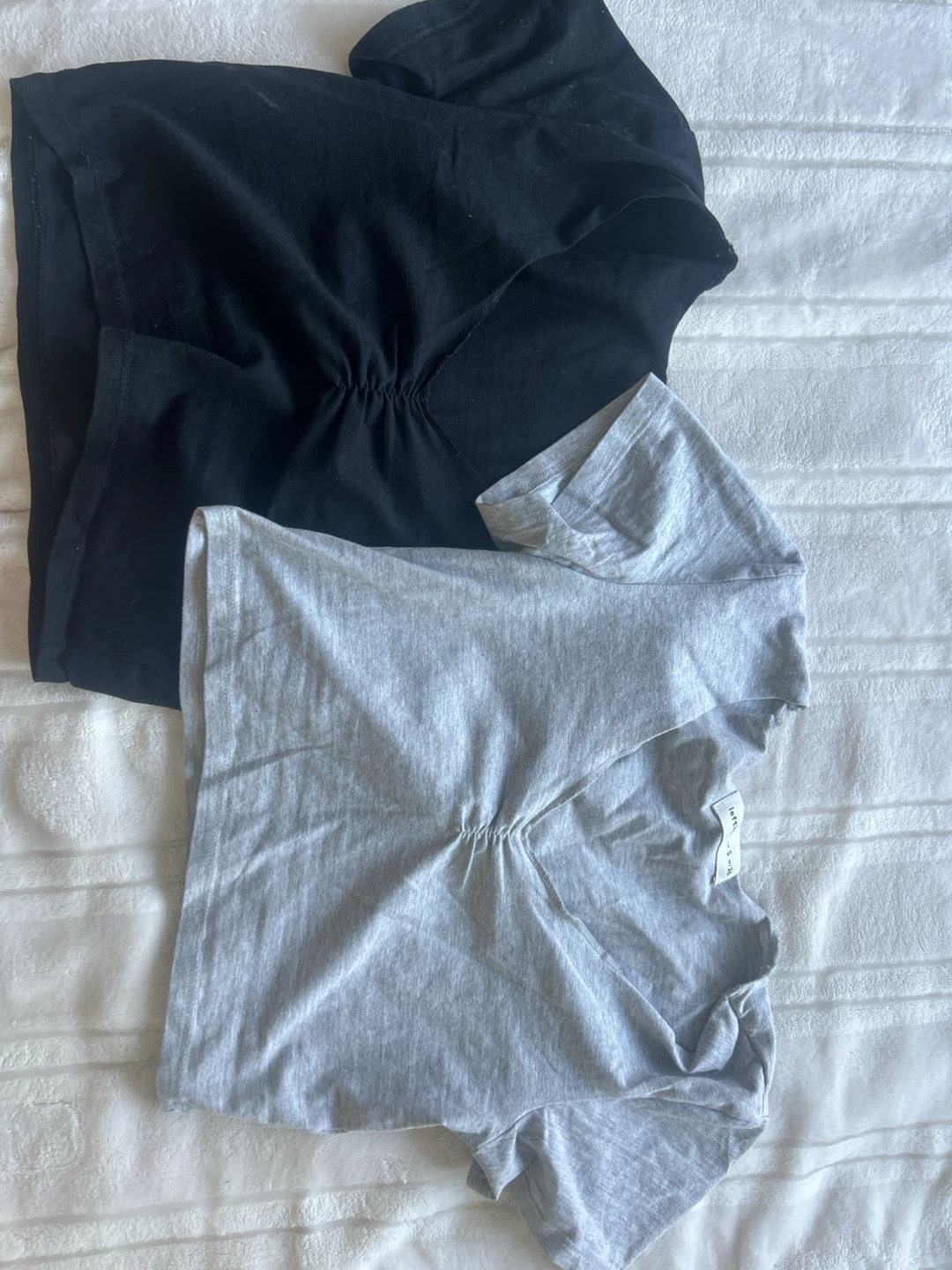 2-pack Black and Grey T-shirts