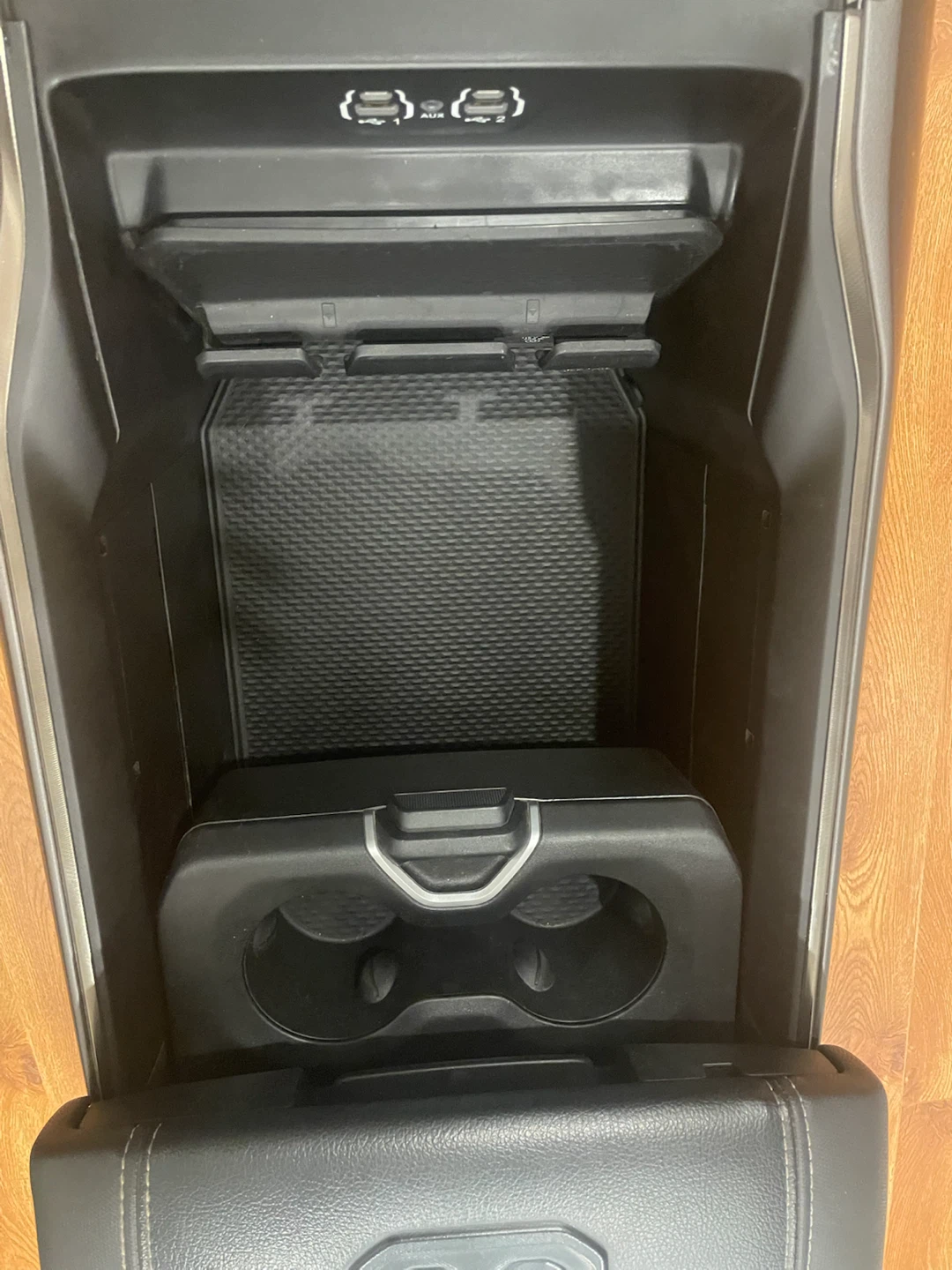 Ram Truck Center Console Assembly - photo 3