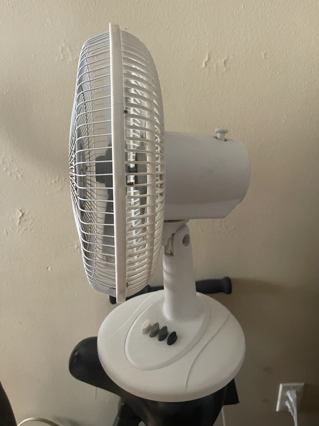 White Electric Fan - photo 3