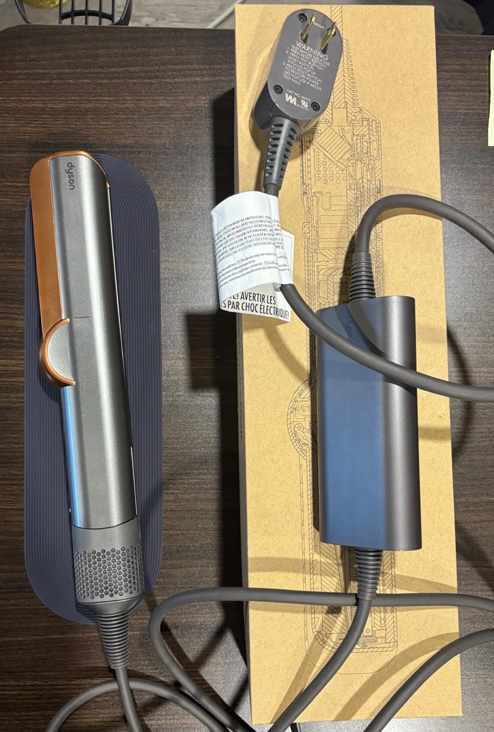 Dyson Airstrait Hair Straightener with original Box - photo 2