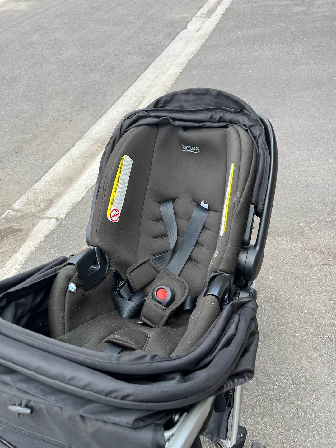 Britax Infant Car Seat and stroller - photo 5