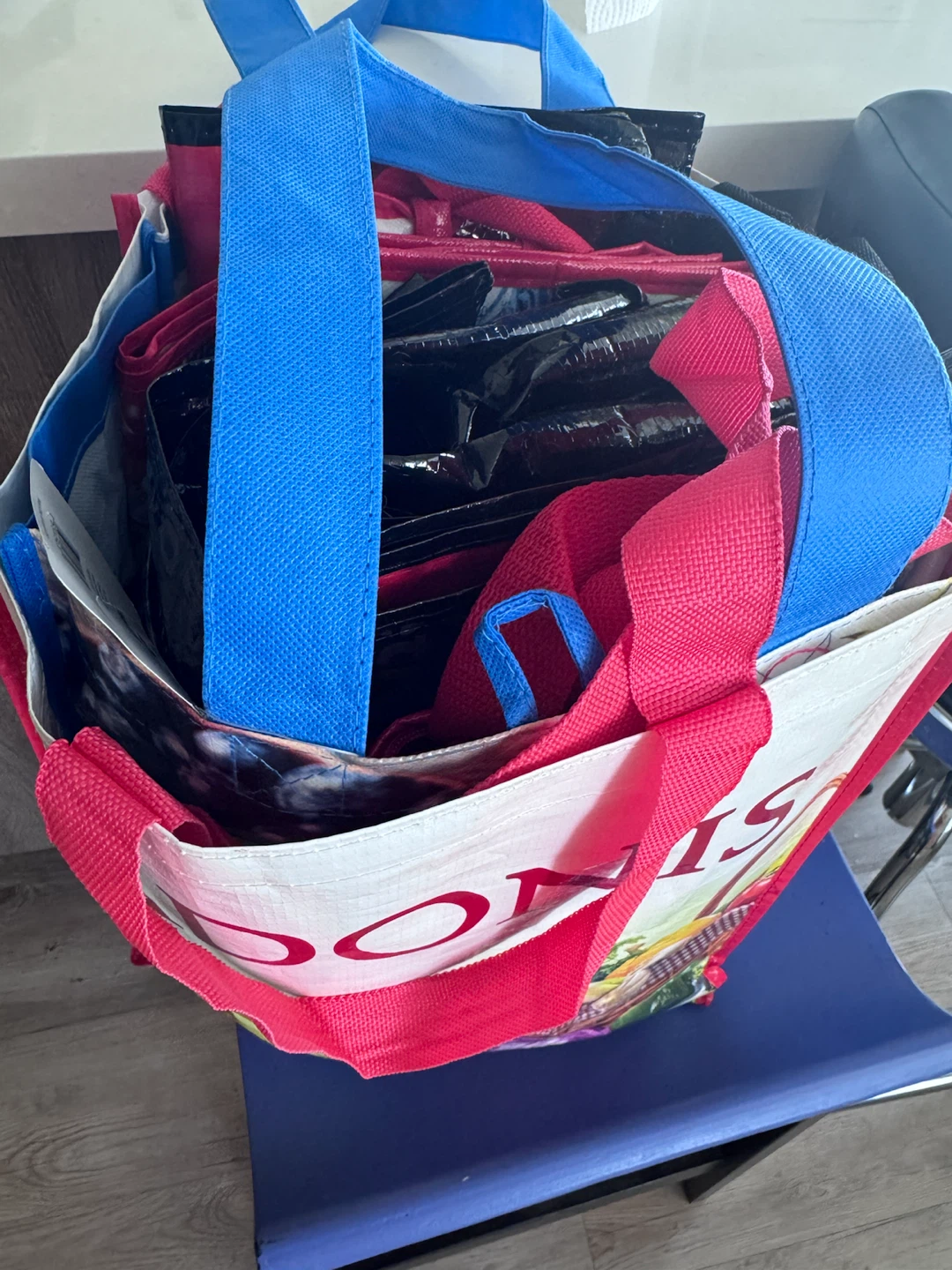 FREE Assorted Reusable Shopping Bags