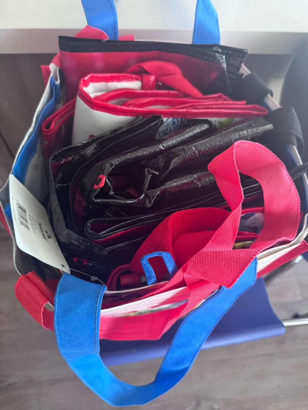 FREE Assorted Reusable Shopping Bags - photo 2