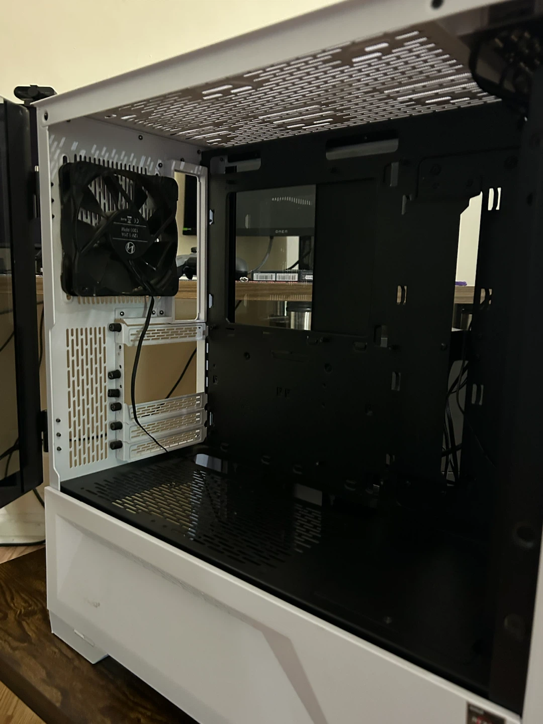 PC Case Lian Li Cool ll - photo 3