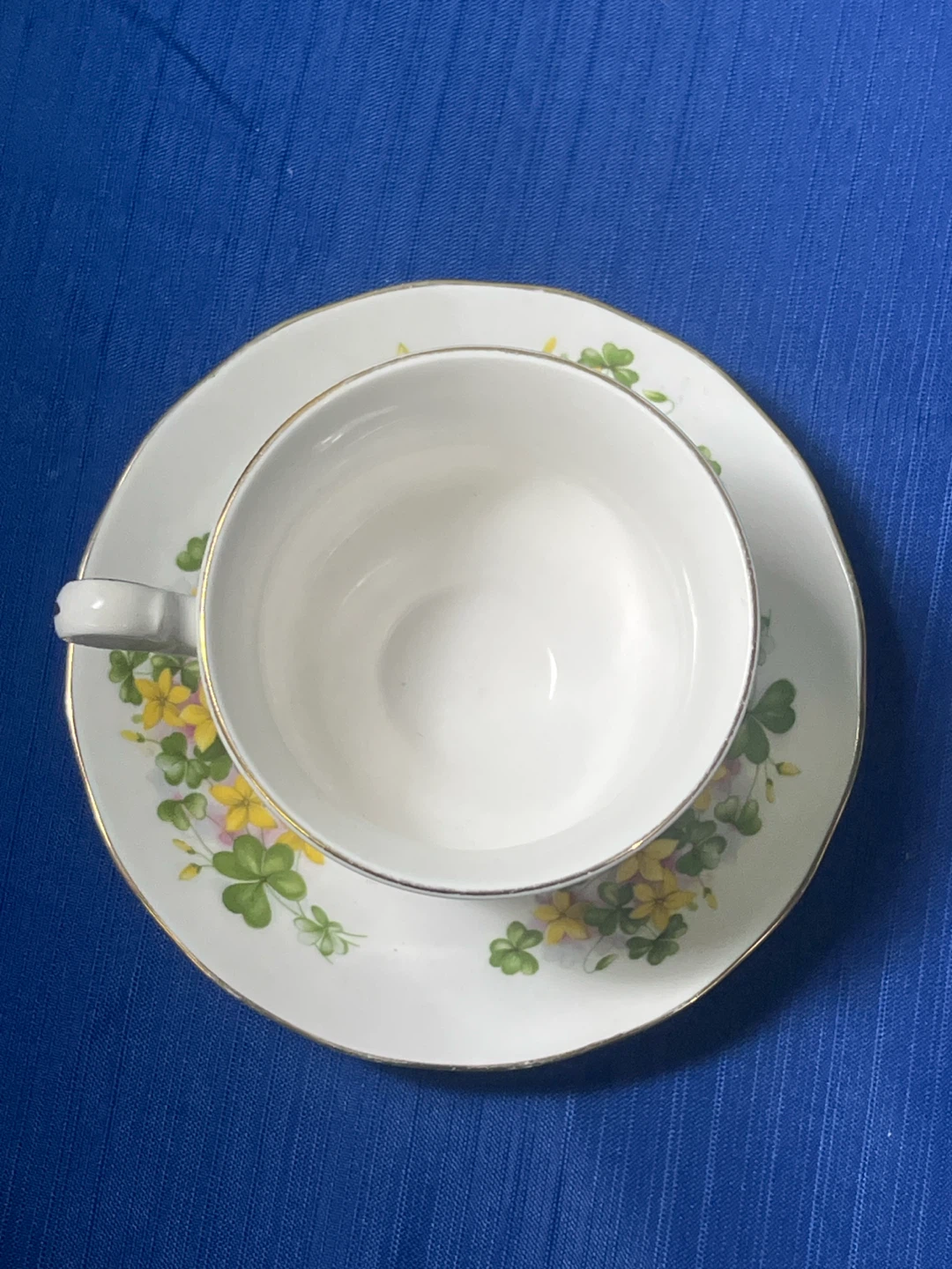 Queen Anne Bone China Teacup and Saucer Set - photo 3