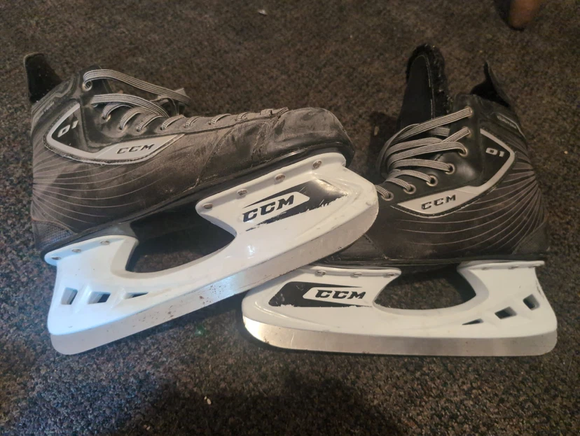 CCM Ice Hockey Skates - photo 2