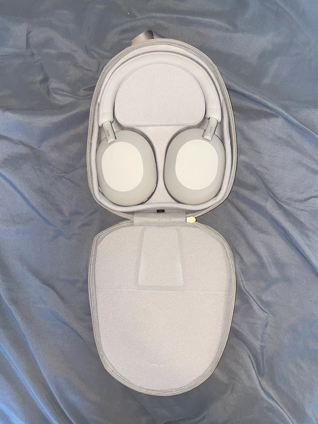 Sony WH-1000XM5 Noise Cancelling Headphones - White - photo 3