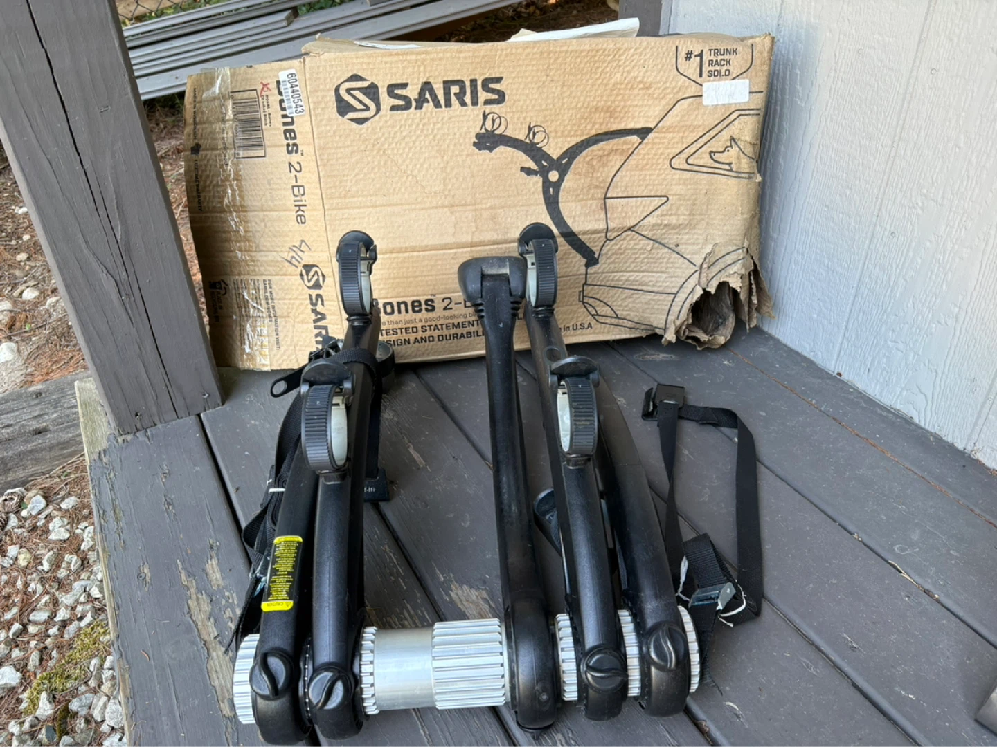 Saris bones EX 2 bike trunk rack