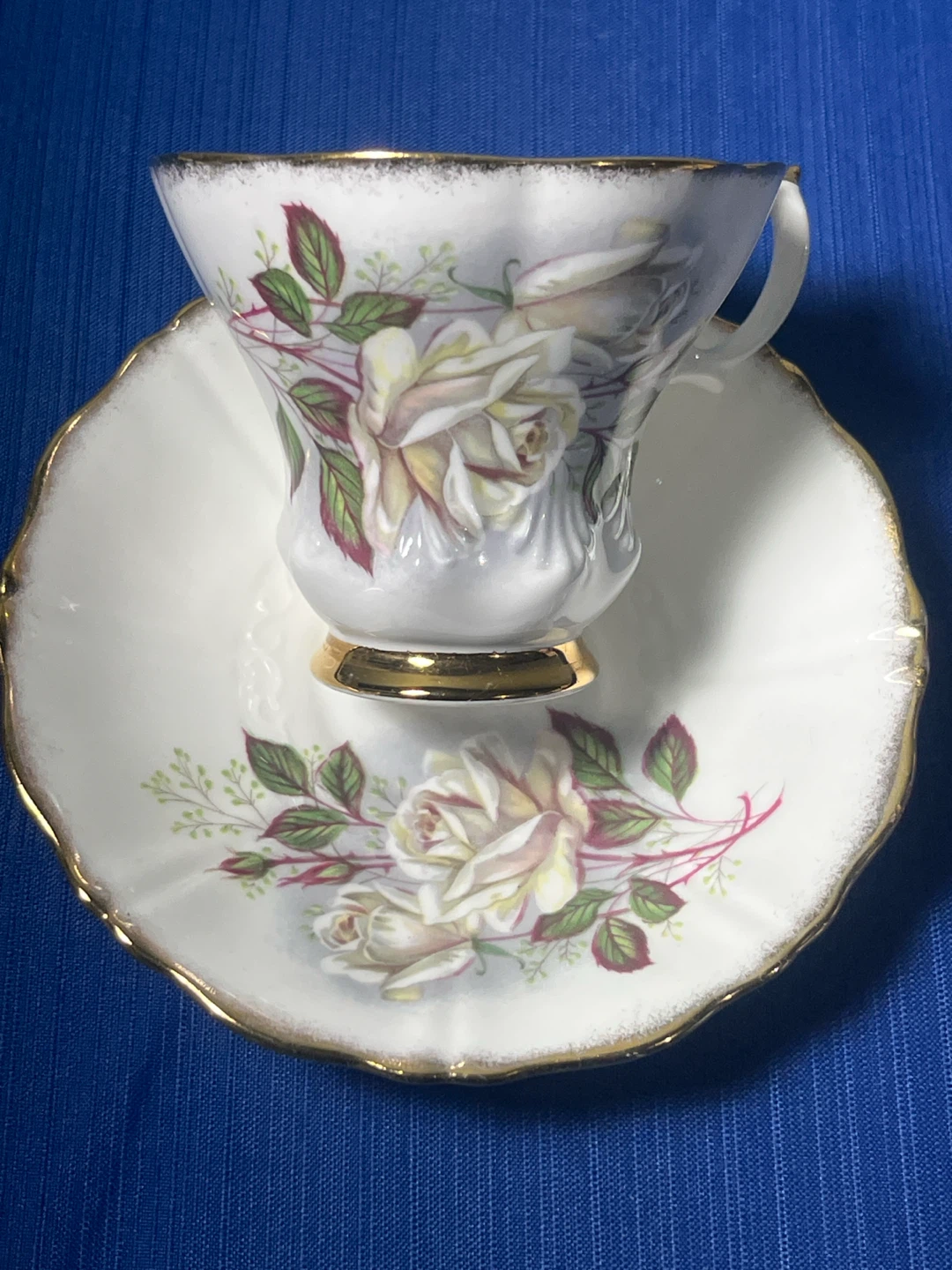 Vintage English Bone China Teacup & Saucer - White Rose - photo 5