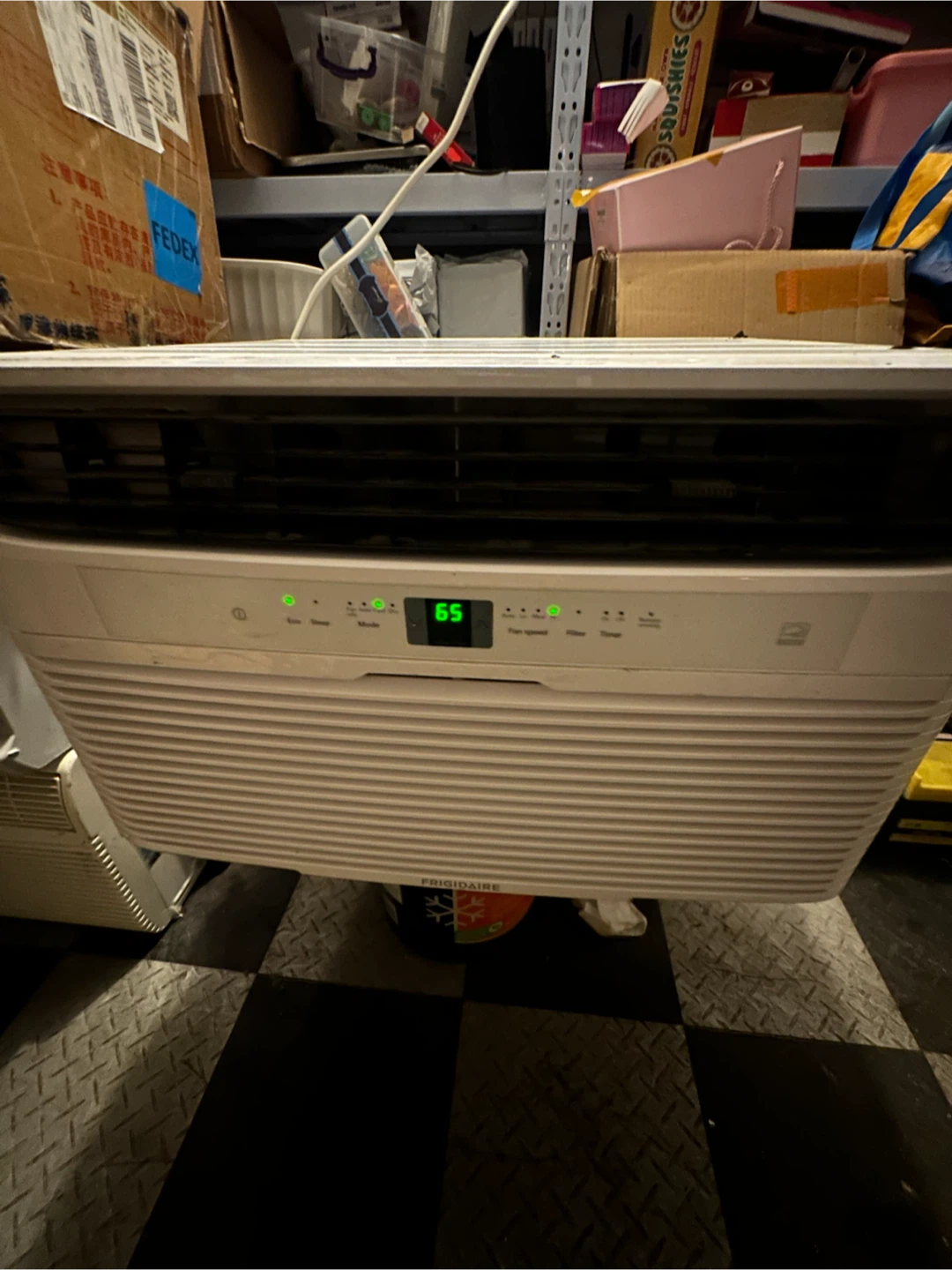 Frigidaire wall Air Conditioner btu12000