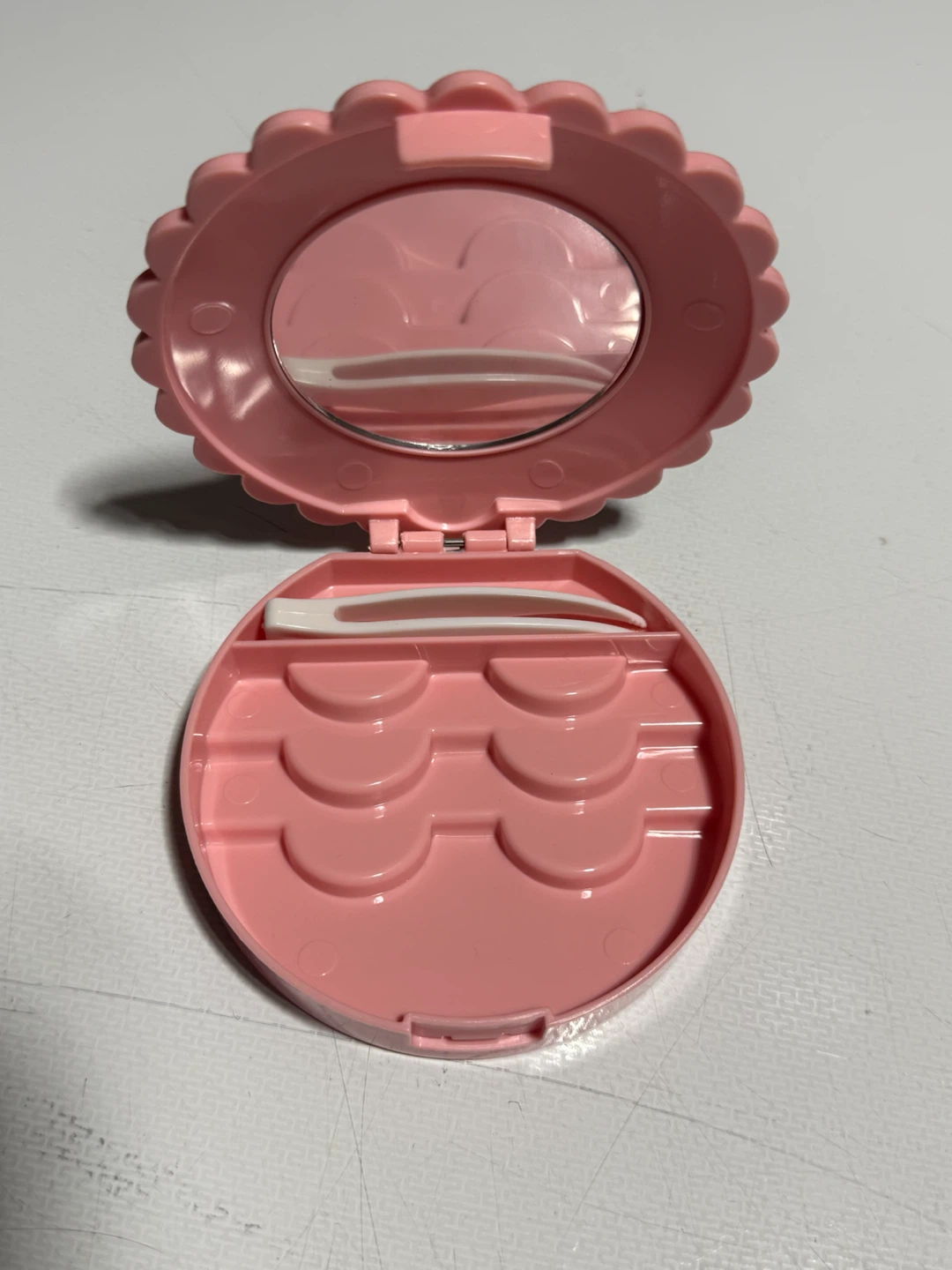 NEW Pink False Eyelash Storage Case with Mirror & Tweezers - photo 2