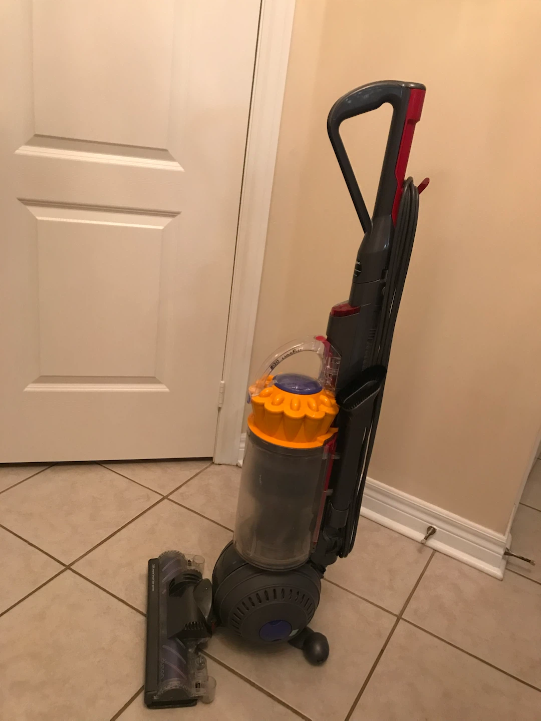 Dyson Ball DC66 Vacuum Cleaner - photo 3