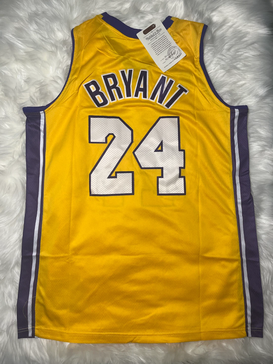 NBA Basketball Jerseys (Kobe, Wemby, Curry, Brunson, McGrady) - photo 4