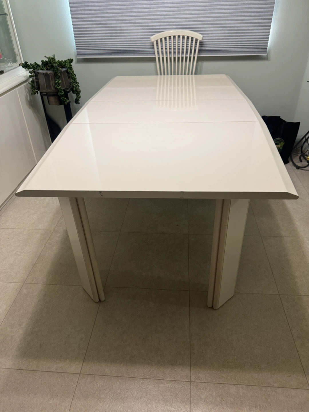 Extendable Dining Table