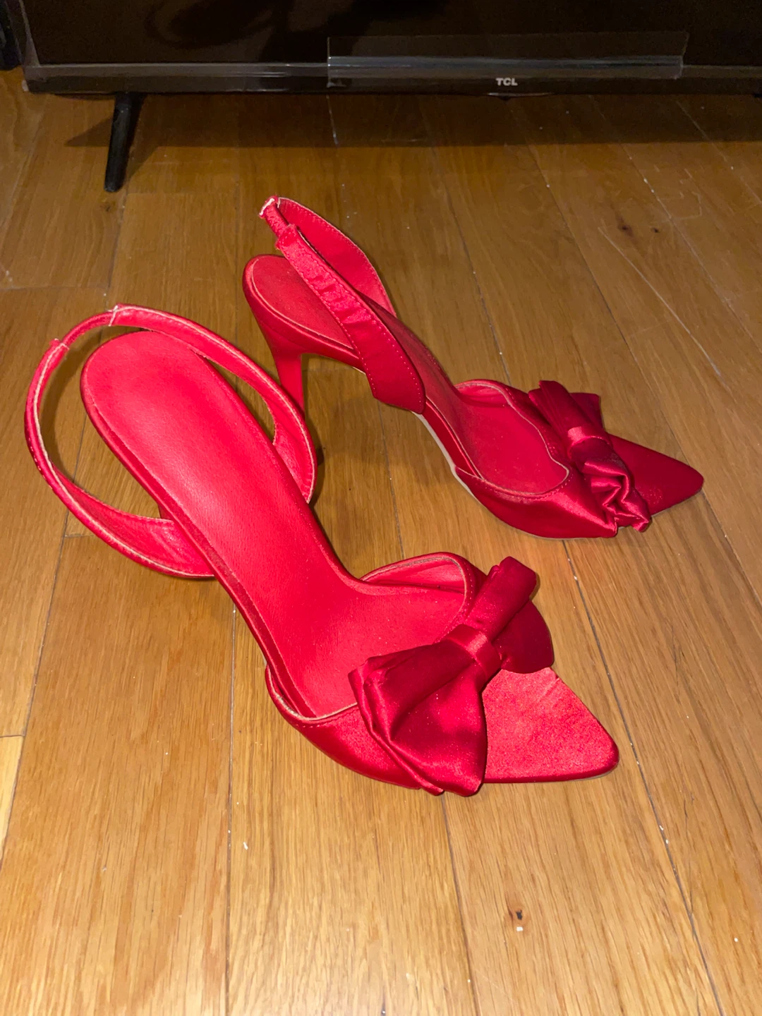 Red Satin Bow Heels - photo 2