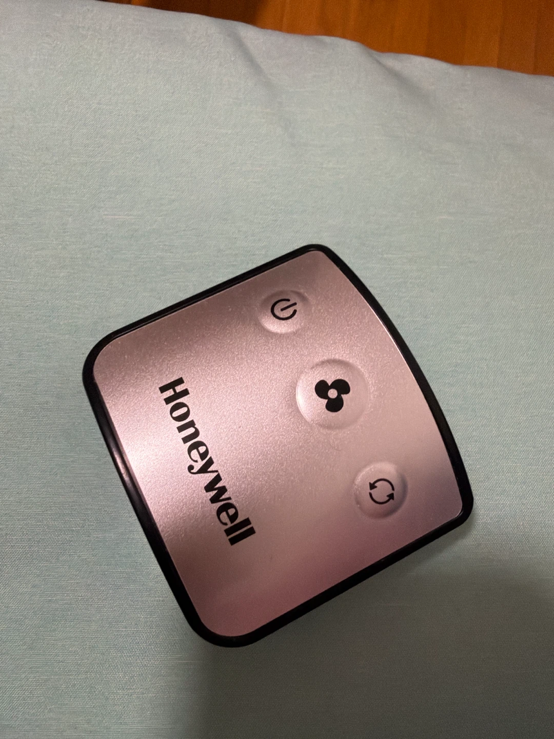 Honeywell QuietSet Tower Fan - photo 4