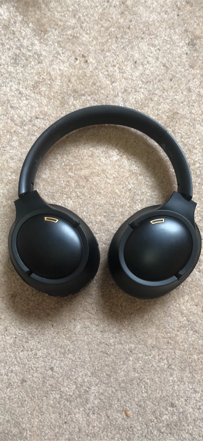Noise Cancelling Headphones