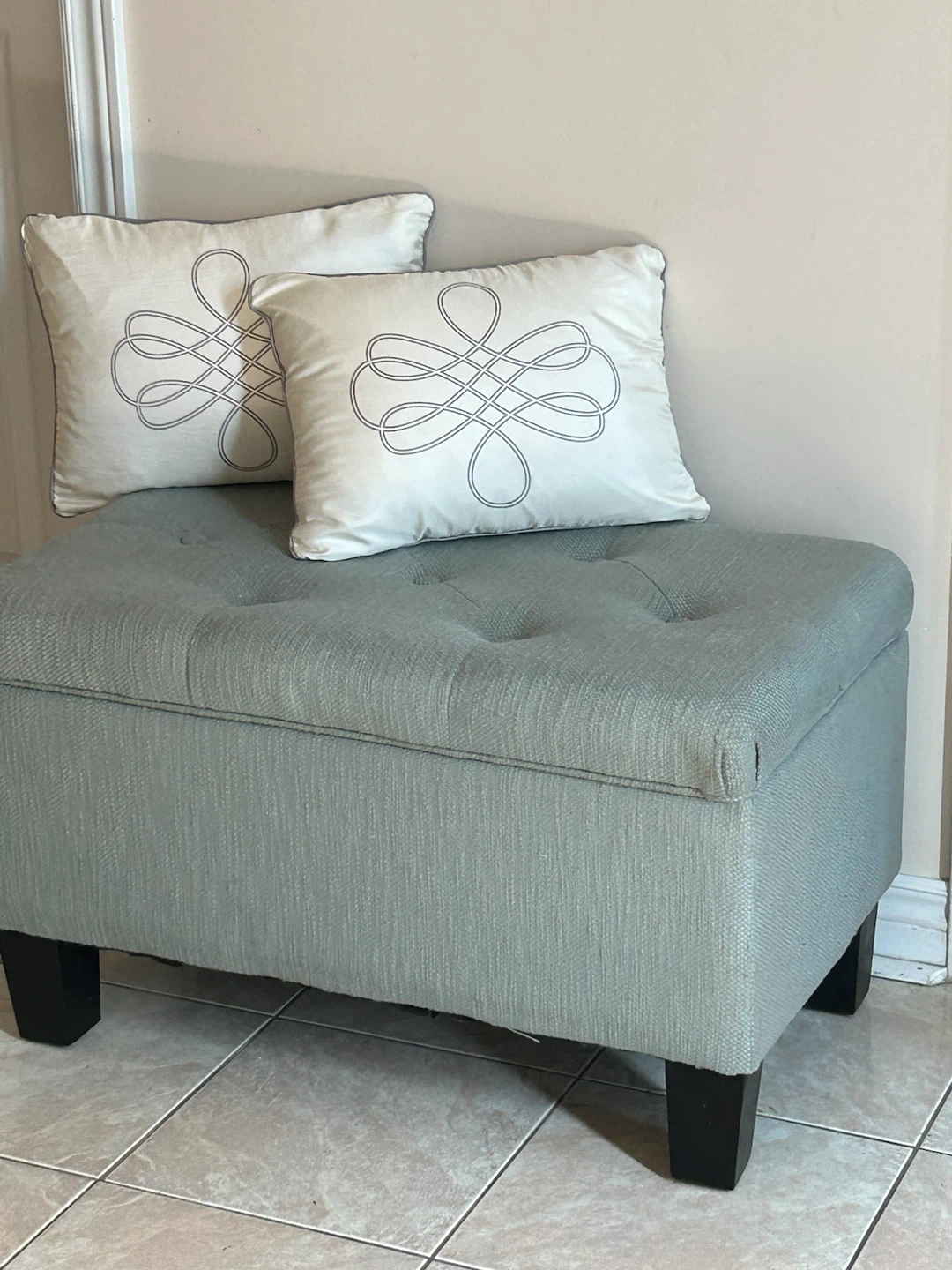 Tufted Storage Ottoman Bench