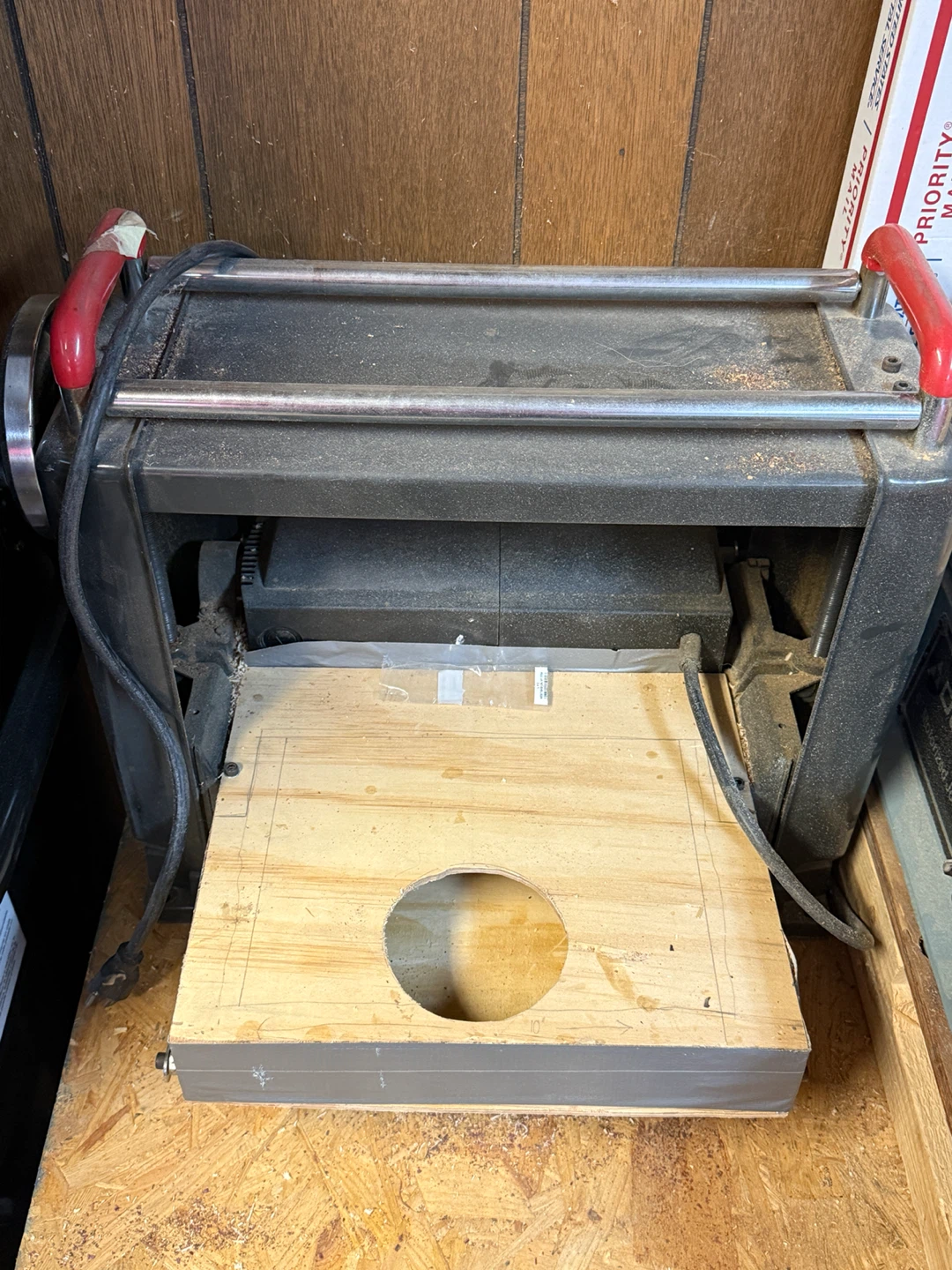 Dayton Benchtop Thickness Planer - photo 2