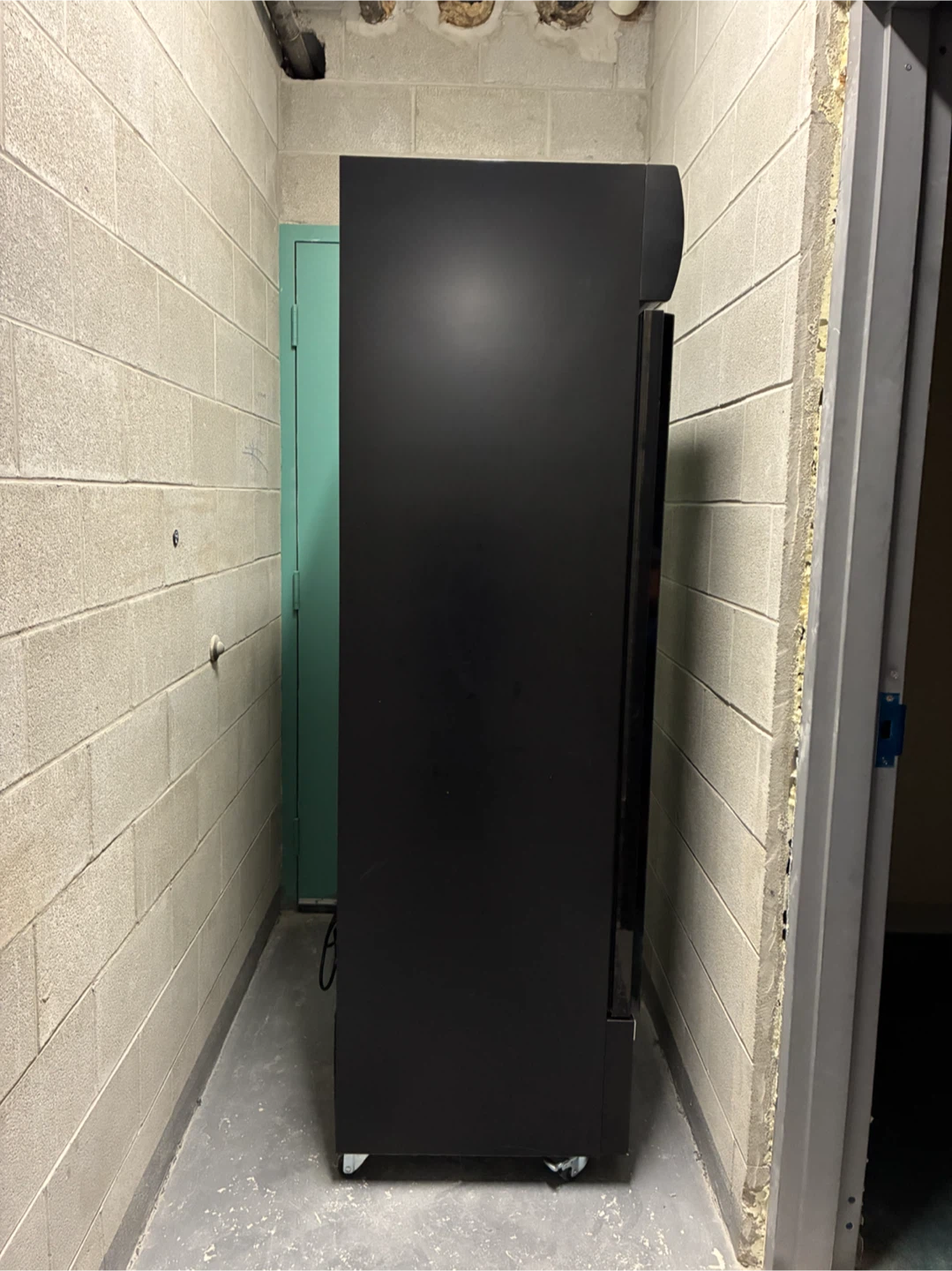 Commercial Display Fridge - photo 3