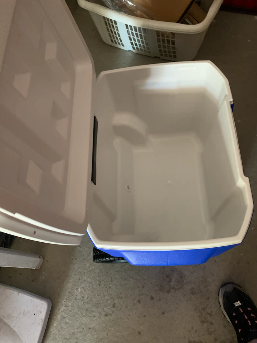 Coleman Hard Cooler - photo 5