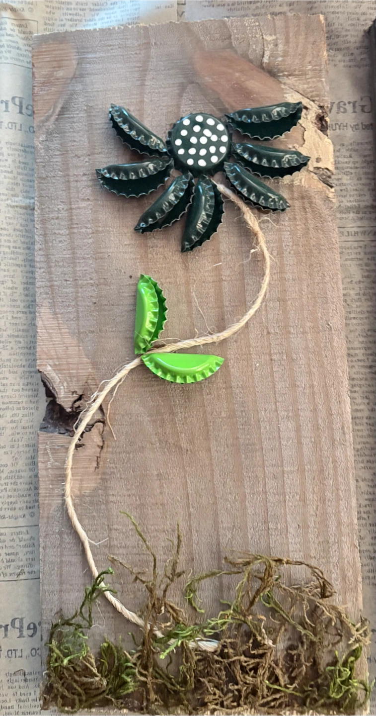 Wooden Bottle Cap Flower Wall Art - photo 4