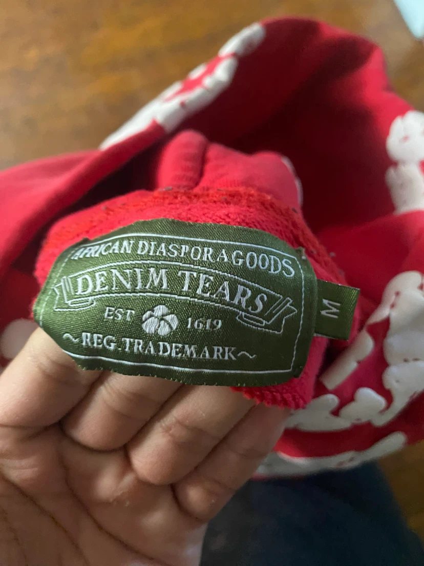 DENIM TEARS Red Hoodie with White Appliqué Size M - photo 3