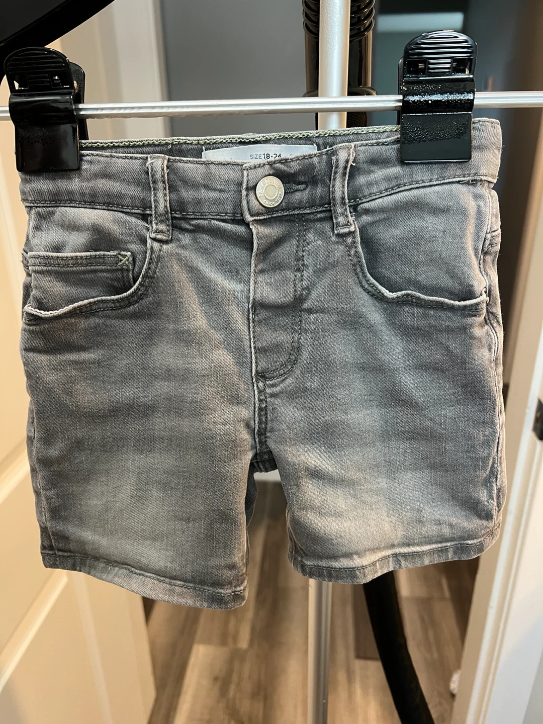 Zara shorts (18 month) - photo 3