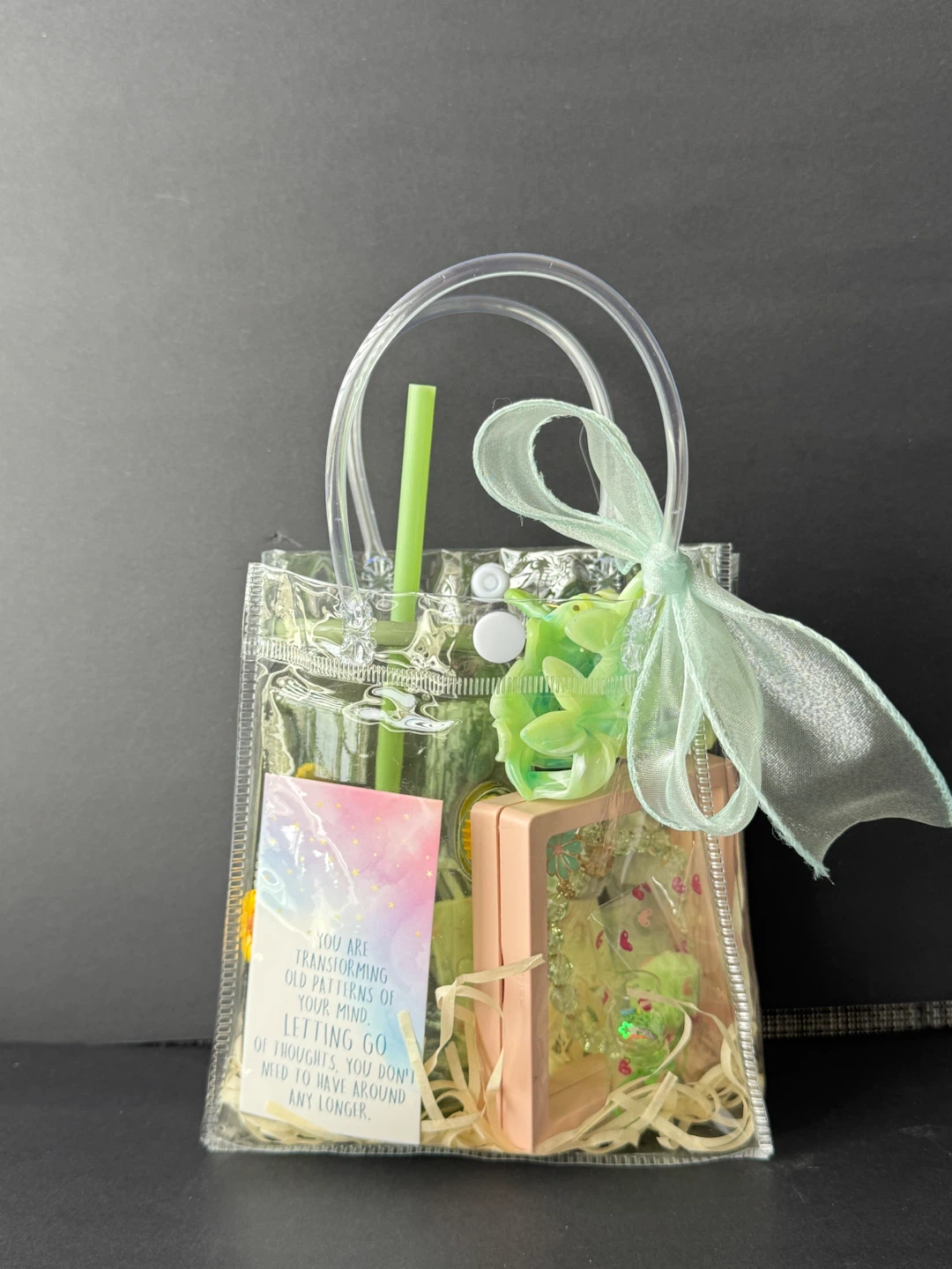 Decorative Gift Bag with Accessories - photo 2