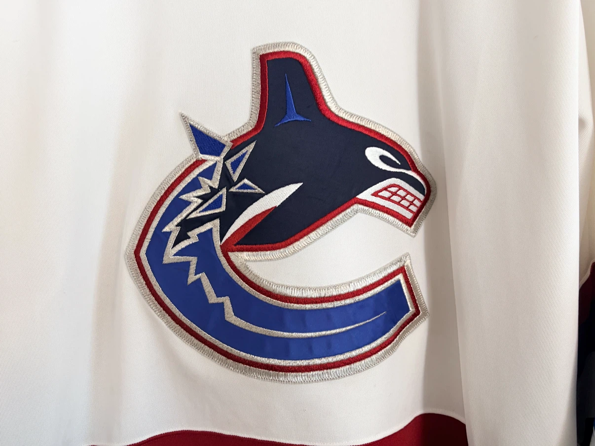 Authentic CCM Vancouver Canucks West Coast On Ice Game Jersey 56 - photo 2