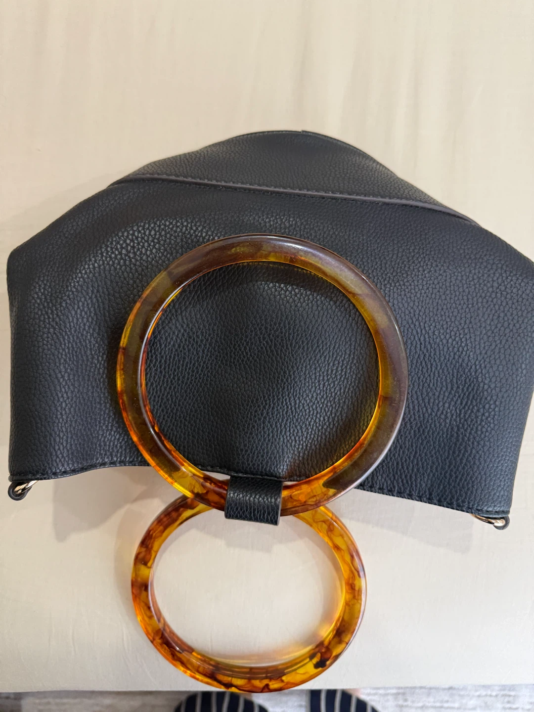 Black Faux Leather Handbag with Tortoiseshell Handle - photo 2