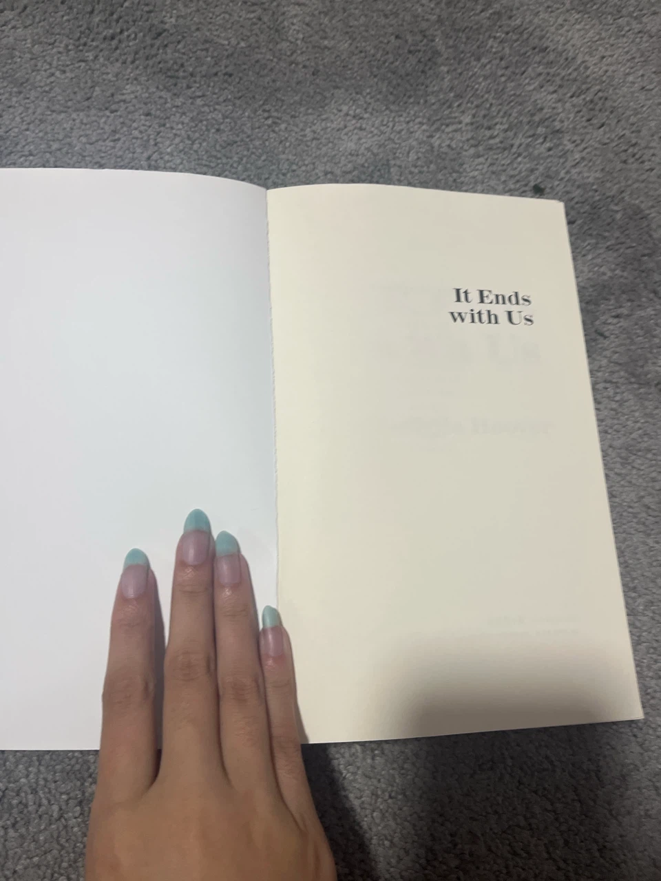 It Ends With Us by Colleen Hoover Paperback Novel - photo 3