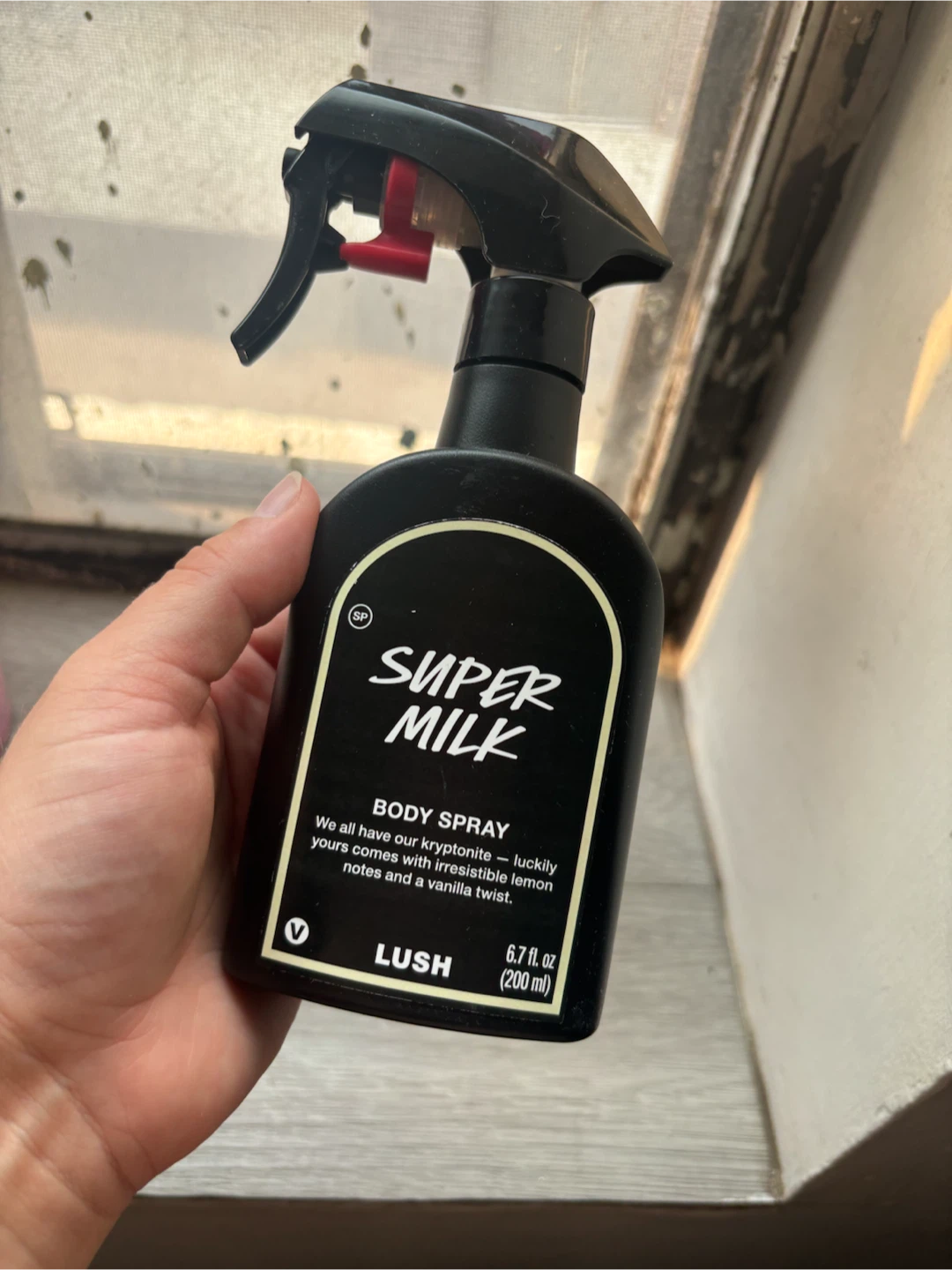 Lush Super Milk Body Spray