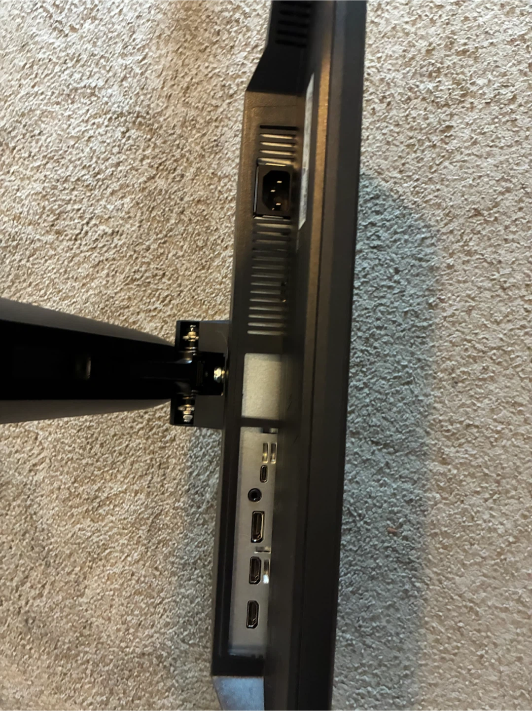 ASUS TUF Gaming Monitor - photo 3