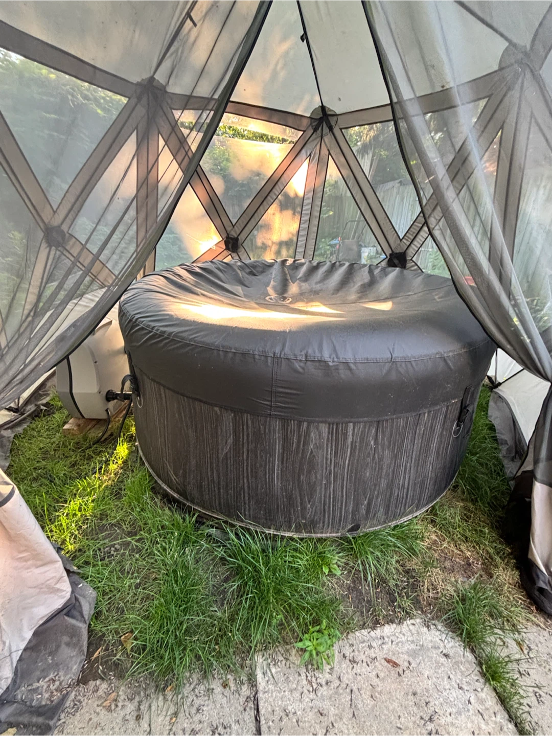 Avenli Inflatable Hot Tub - photo 3