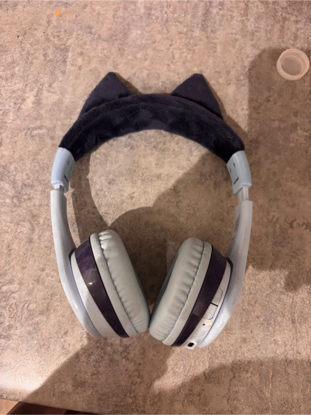 Bluey Kids Headphones with Cat Ears - photo 3