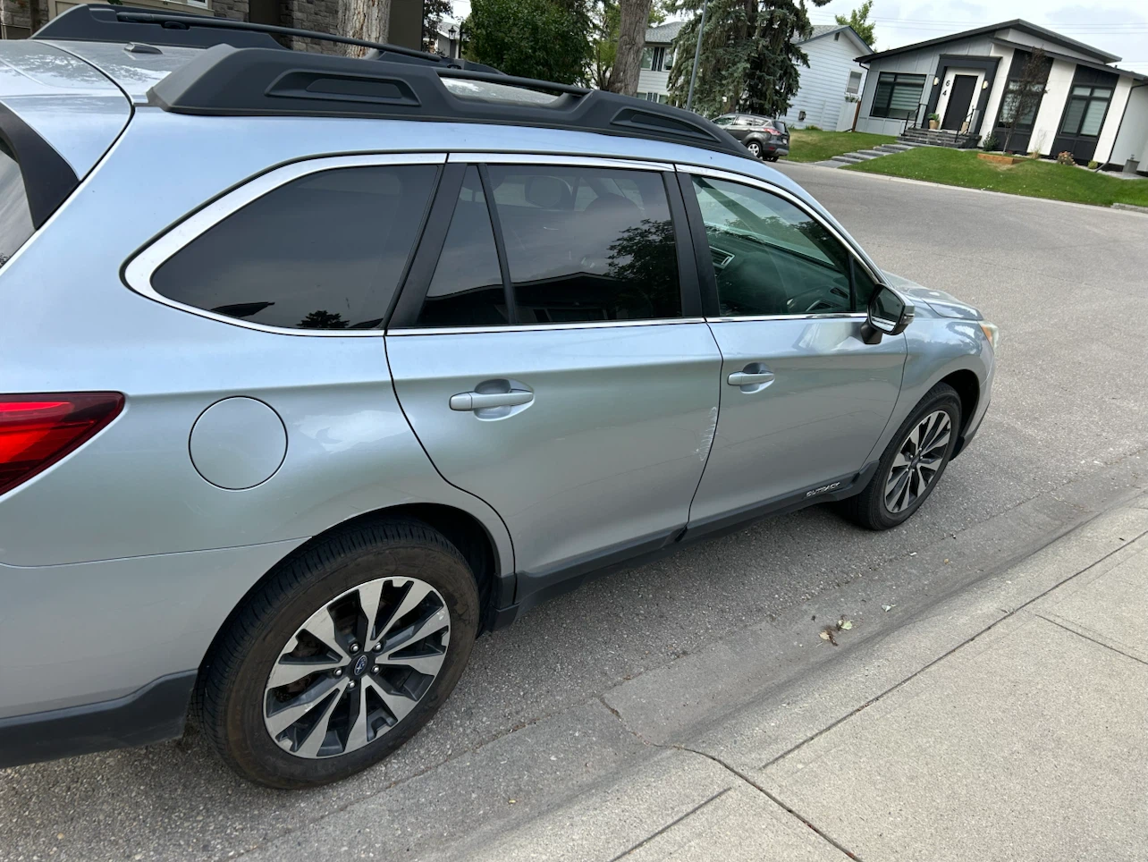 🚗 2015 Subaru Outback 2.5i AWD with winter tires - photo 3
