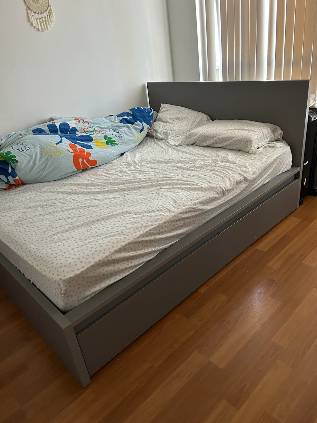 IKEA MALM Bed Frame with Under-Bed Storage - Queen - photo 4