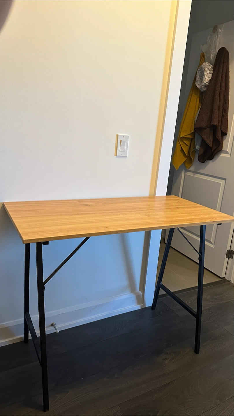 Desk and tv stand both for sale