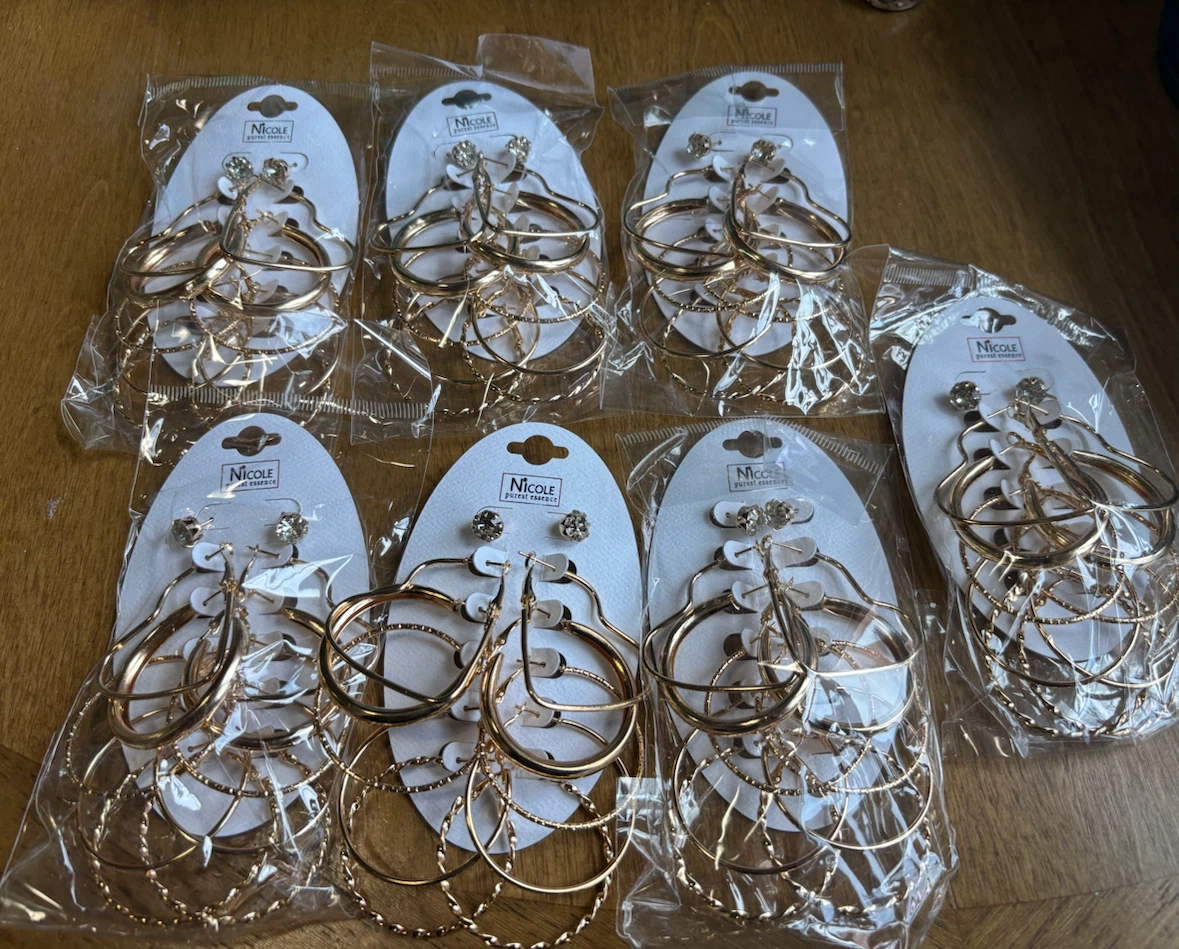 NEW-Lot of 7-Nicole pure essence Hoop Earring Sets