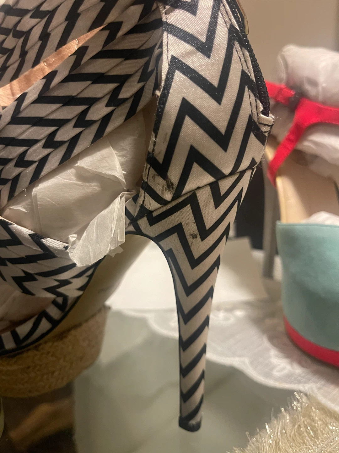 Zigisoho Black & White Zig Zag Wedge Sandals - photo 3