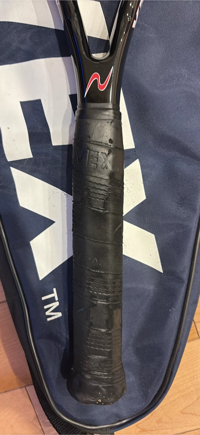 Wilson Tennis Racket - photo 4