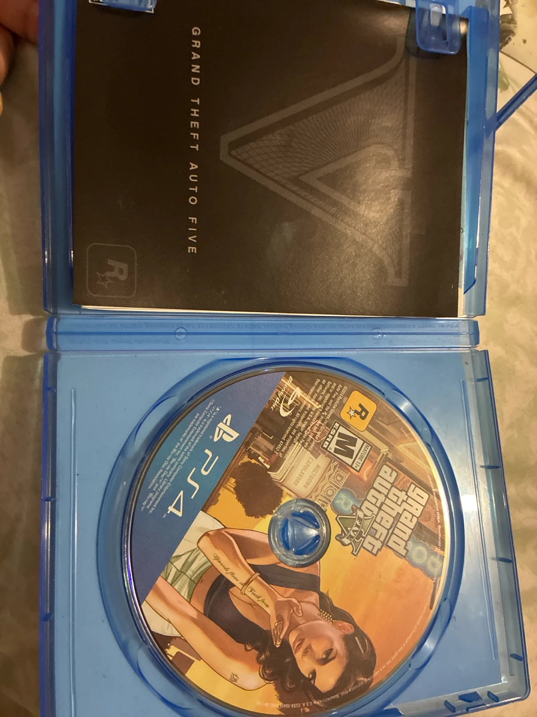 Grand Theft Auto V PS4 - photo 3