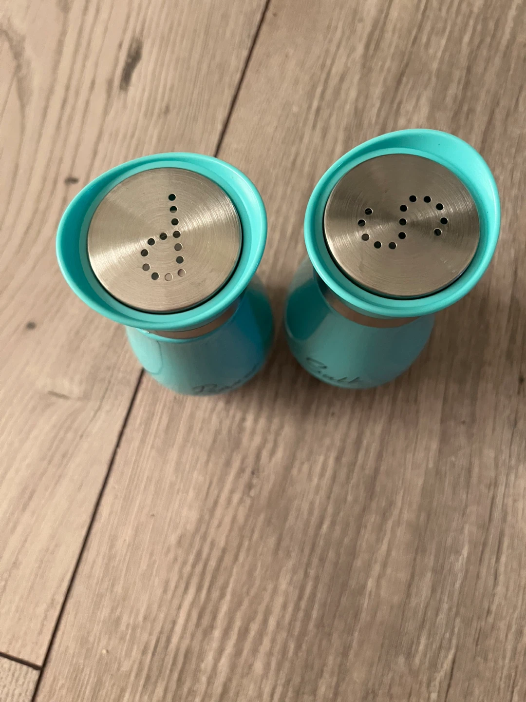 Teal Salt and Pepper Shakers - photo 3